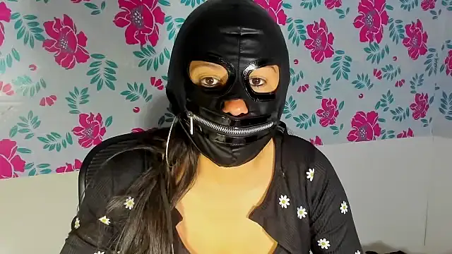 Snapshot of sandyquinnxx chatting on 11/17/25, 06:24 sandyquinnxx online show from 11/17/25, 06:24