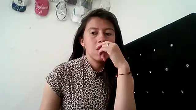 Snapshot of sandyquinnxx chatting on 12/02/25, 05:08 sandyquinnxx online show from 12/02/25, 05:08