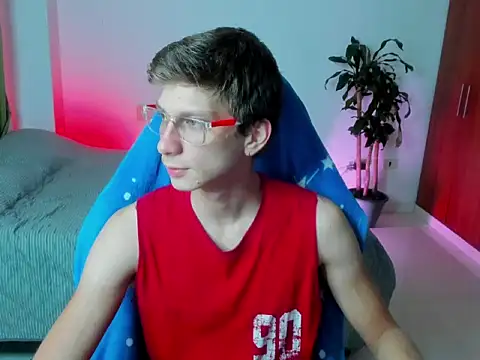 Snapshot of Othermore_ chatting on 01/15/26, 10:24 Othermore online show from 01/15/26, 10:24