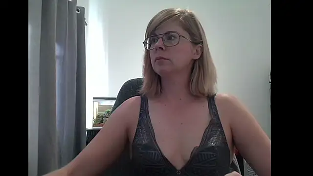 SavannaGirly online show from 03/01/25, 08:02