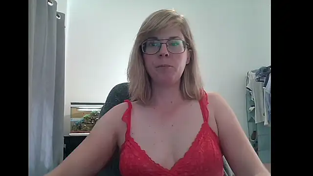 SavannaGirly online show from 03/07/25, 10:24