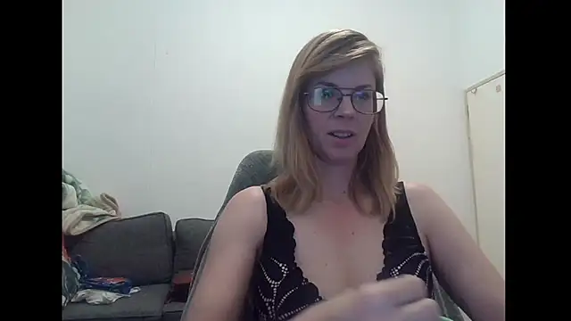 Snapshot of SavannaGirly chatting on 01/10/26, 08:16 SavannaGirly online show from 01/10/26, 08:16