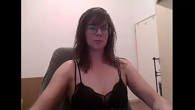 Snapshot of SavannaGirly chatting on 03/17/26, 09:12 SavannaGirly online show from 03/17/26, 09:12