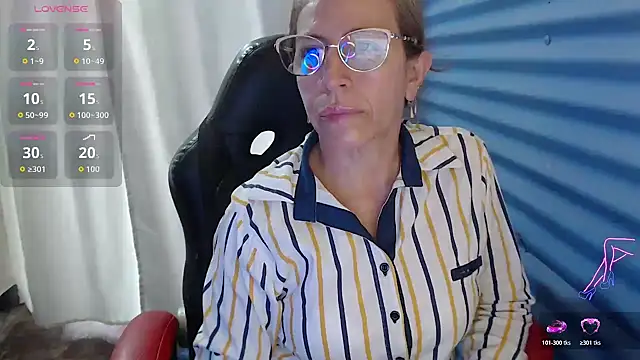 Snapshot of Chayla_Ruiz chatting on 04/21/26, 05:39 Chayla Ruiz online show from 04/21/26, 05:39