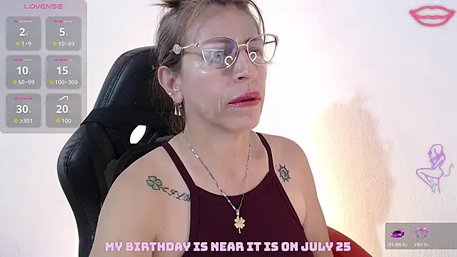 Snapshot of Chayla_Ruiz chatting on 07/11/26, 10:33 Chayla Ruiz online show from 07/11/26, 10:33