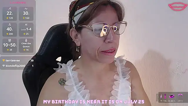 Snapshot of Chayla_Ruiz chatting on 07/19/26, 10:19 Chayla Ruiz online show from 07/19/26, 10:19