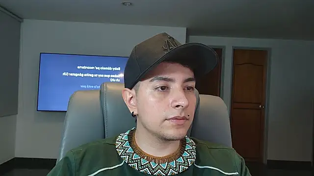 Snapshot of Jhoan_saenz chatting on 11/08/25, 01:17 Jhoan saenz online show from 11/08/25, 01:17