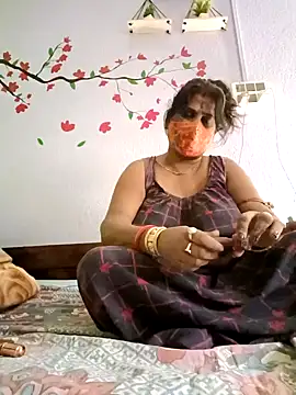 parioo7 online show from 12/08/24, 04:14