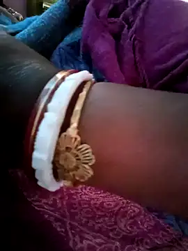 parioo7 online show from 01/12/25, 03:49