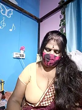 parioo7 online show from 02/11/25, 04:24