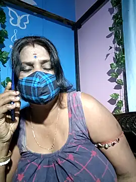 parioo7 online show from 02/15/25, 03:39