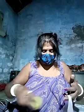 parioo7 online show from 02/17/25, 07:53