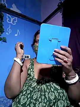 parioo7 online show from 09/24/25, 06:22