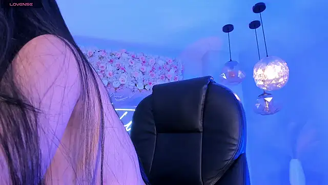 JadeEvansX online show from 12/26/24, 09:15