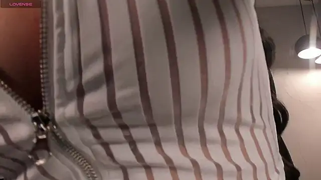 Snapshot of JadeEvansX chatting on 03/06/26, 07:10 JadeEvansX online show from 03/06/26, 07:10