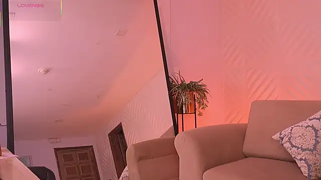 Snapshot of KateSunder chatting on 06/15/26, 08:49 KateSunder online show from 06/15/26, 08:49