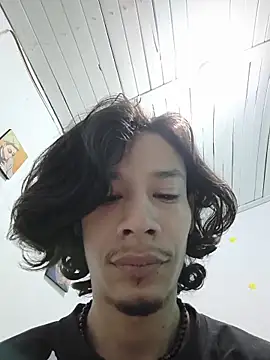 Snapshot of swagbabysk8 chatting on 03/21/26, 02:42 swagbabysk8 online show from 03/21/26, 02:42