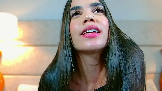 April Cutee online show from 01/12/25, 06:59