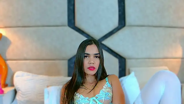 April Cutee online show from 01/13/25, 07:42