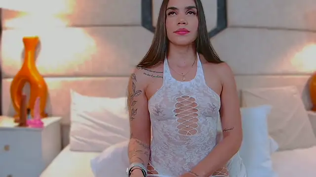 April Cutee online show from 03/15/25, 07:48