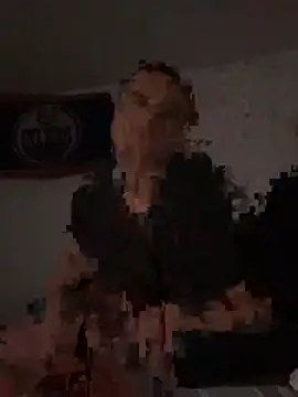 Snapshot of mrwilly7743 chatting on 02/27/26, 04:34 mrwilly7743 online show from 02/27/26, 04:34