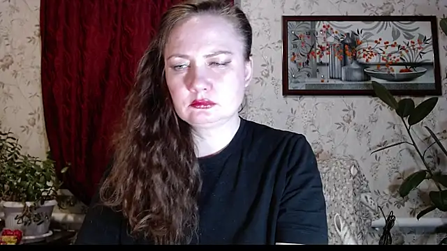 Snapshot of EmilyDoth chatting on 04/11/26, 04:44 EmilyDoth online show from 04/11/26, 04:44