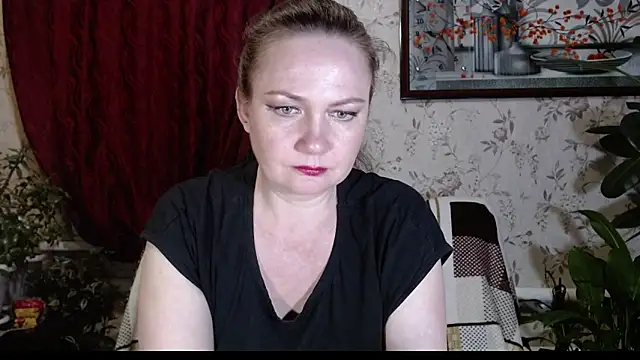 Snapshot of EmilyDoth chatting on 05/11/26, 03:40 EmilyDoth online show from 05/11/26, 03:40