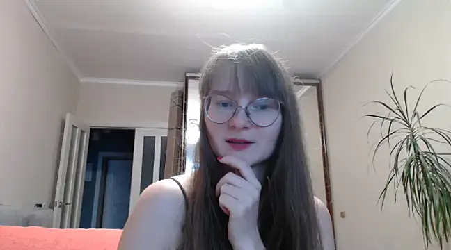 KiraGoldens online show from 12/12/24, 08:14