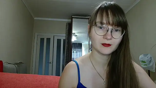 KiraGoldens online show from 10/21/25, 06:14