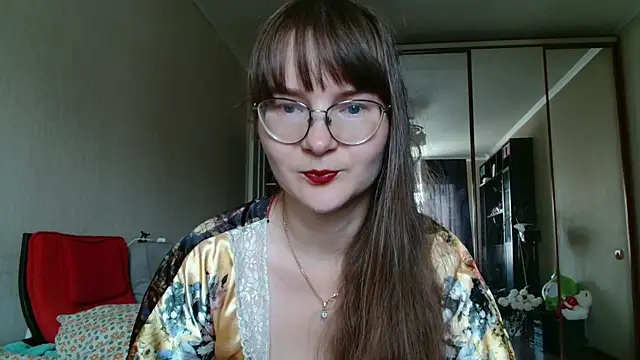 KiraGoldens online show from 07/28/26, 06:42