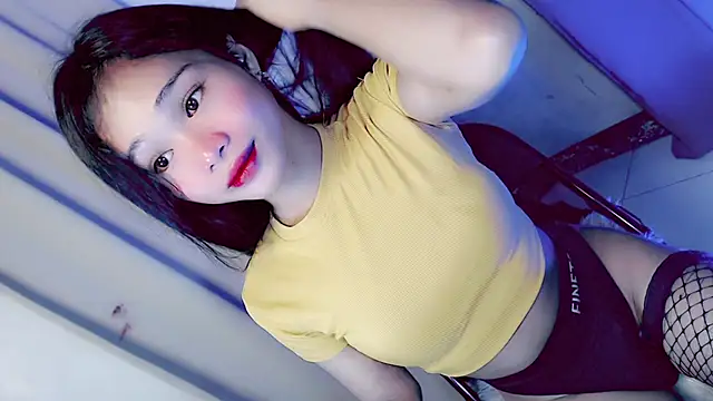 amomentoflust69 online show from 02/17/26, 05:04