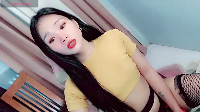 amomentoflust69 online show from 05/22/26, 11:27