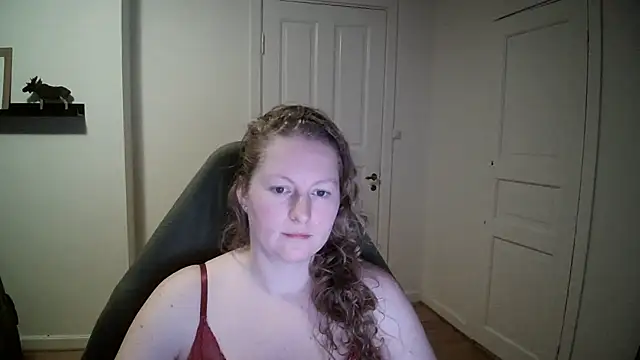 Snapshot of Girlnina-1995 chatting on 12/09/24, 09:16 Girlnina-1995 online show from 12/09/24, 09:16