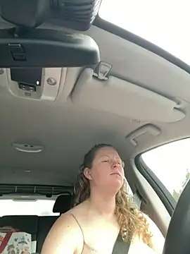 Snapshot of Girlnina-1995 chatting on 12/21/24, 10:50 Girlnina-1995 online show from 12/21/24, 10:50