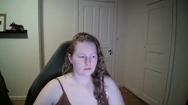 Snapshot of Girlnina-1995 chatting on 01/04/25, 08:49 Girlnina-1995 online show from 01/04/25, 08:49