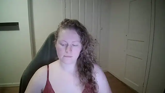 Snapshot of Girlnina-1995 chatting on 01/13/25, 07:21 Girlnina-1995 online show from 01/13/25, 07:21