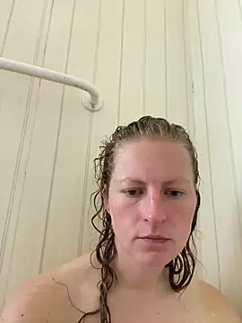 Snapshot of Girlnina-1995 chatting on 09/26/25, 09:35 Girlnina-1995 online show from 09/26/25, 09:35