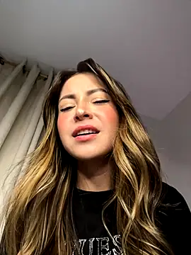 abby1nicolette online show from 11/15/25, 04:54