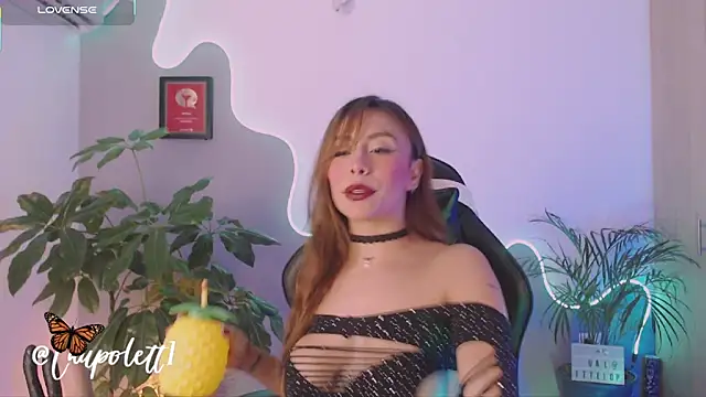 Snapshot of LauPolett chatting on 10/12/25, 01:59 LauPolett online show from 10/12/25, 01:59