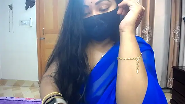 lady maeda  online show from 02/01/25, 06:51