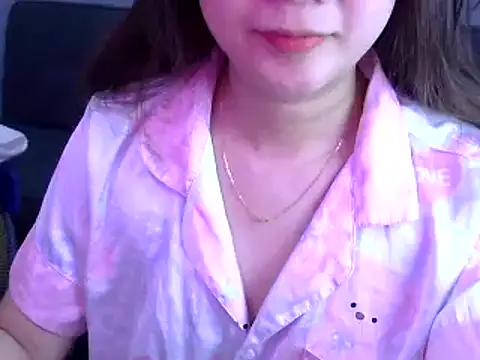 Bee 2k online show from 04/16/26, 04:13