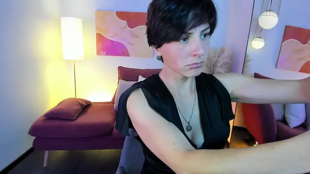 Snapshot of LorenDaze chatting on 09/30/25, 01:38 LorenDaze online show from 09/30/25, 01:38