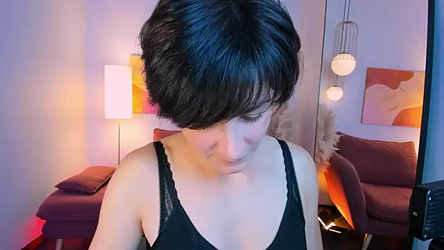 Snapshot of LorenDaze chatting on 10/15/25, 02:28 LorenDaze online show from 10/15/25, 02:28