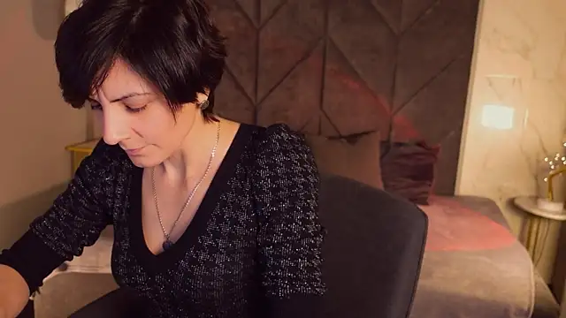 LorenDaze online show from 12/20/25, 07:04