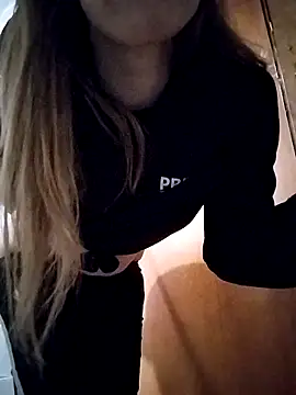 eatmeplease44 online show from 10/14/25, 09:26