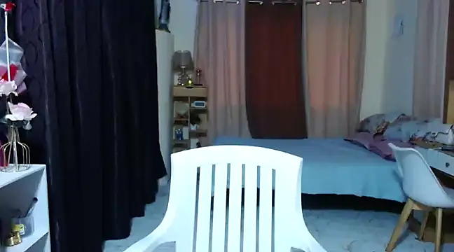 Snapshot of Sensual_rica chatting on 03/12/25, 02:52 Sensual rica online show from 03/12/25, 02:52