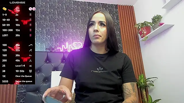 Snapshot of Tamara-evans chatting on 12/06/24, 08:07 Tamara-evans online show from 12/06/24, 08:07