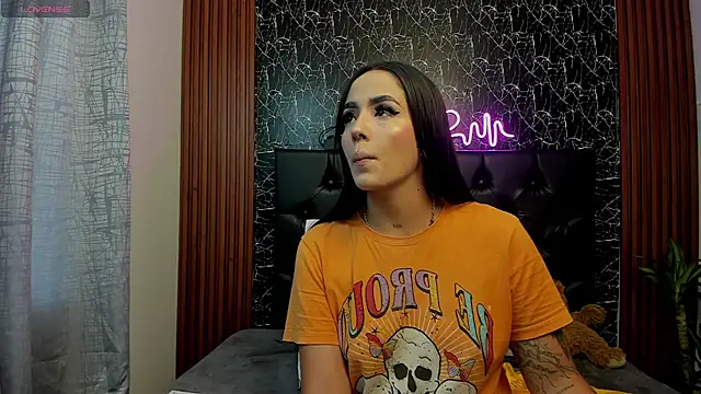 Snapshot of Tamara-evans chatting on 12/19/24, 07:51 Tamara-evans online show from 12/19/24, 07:51