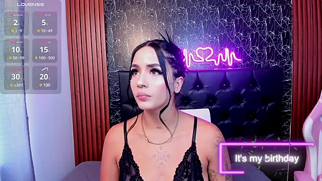 Snapshot of Tamara-evans chatting on 03/22/25, 06:36 Tamara-evans online show from 03/22/25, 06:36