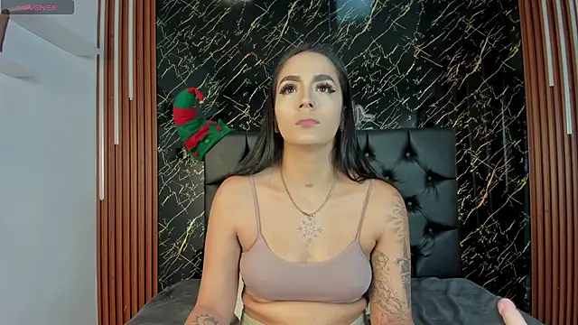 Snapshot of Tamara-evans chatting on 12/05/25, 06:59 Tamara-evans online show from 12/05/25, 06:59